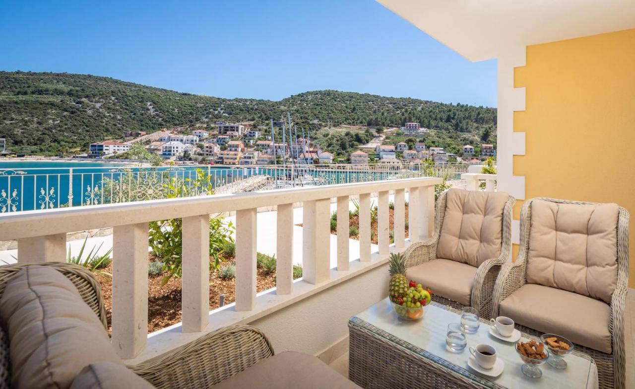 Apartments Villa Maracella مارينا المظهر الخارجي الصورة