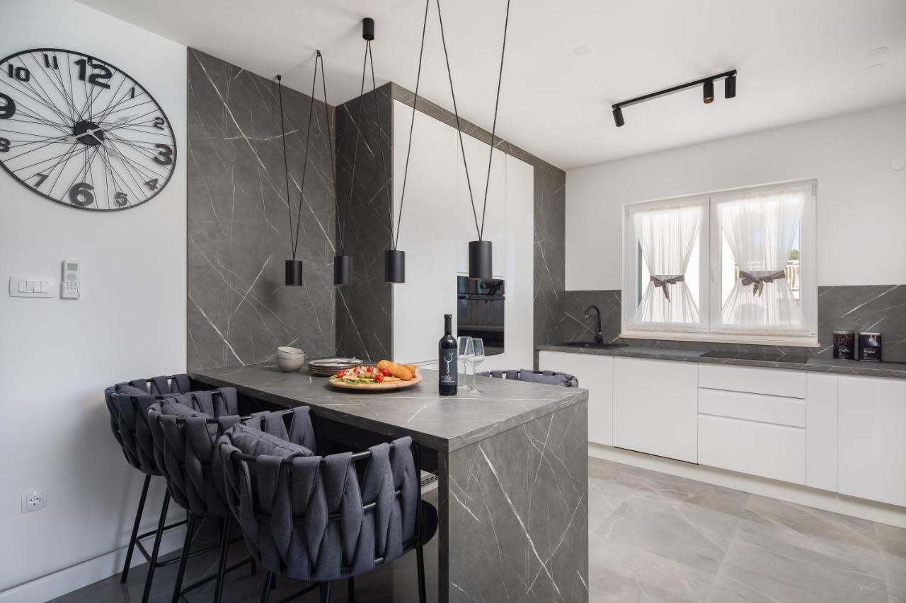 Apartments Villa Maracella مارينا المظهر الخارجي الصورة