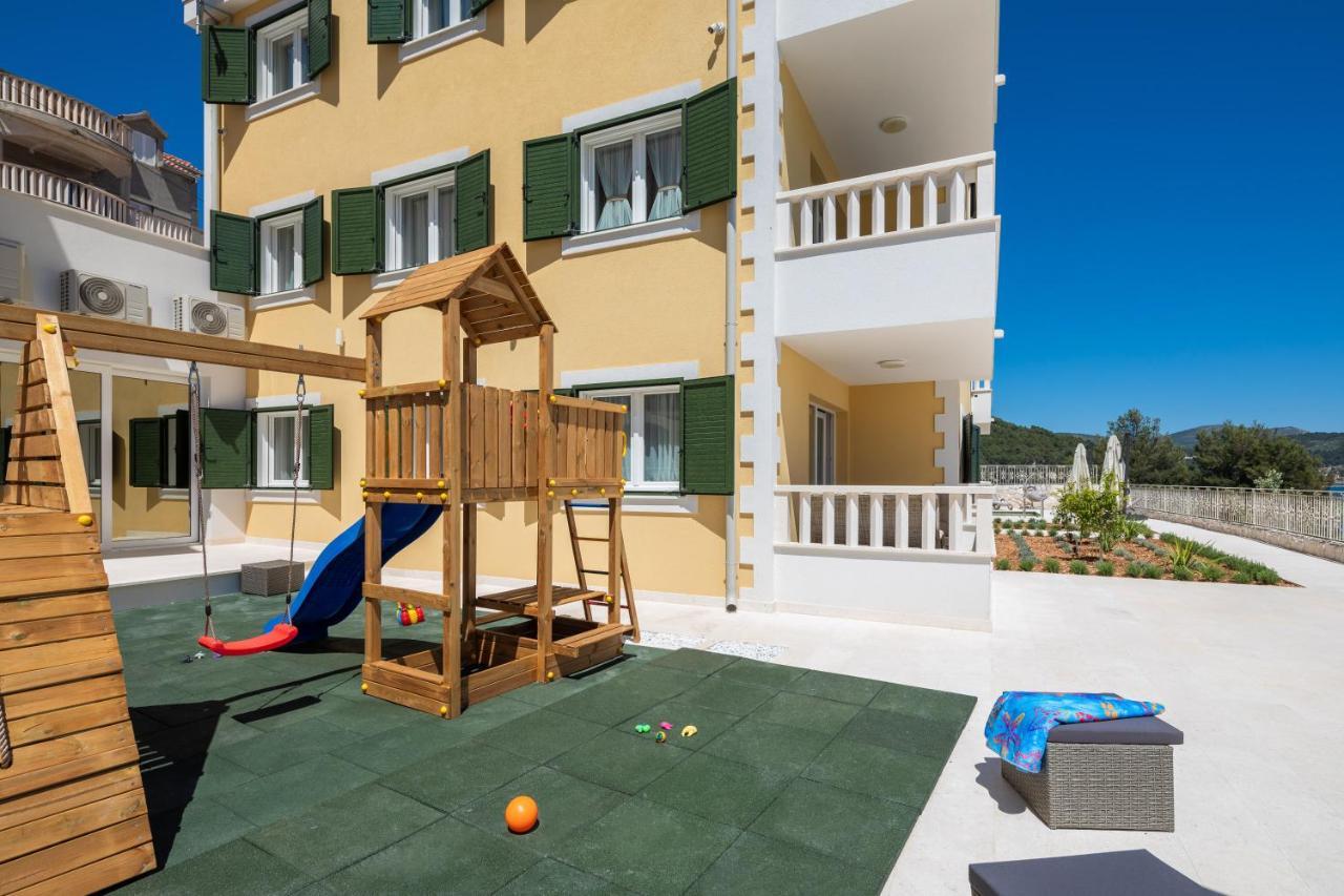 Apartments Villa Maracella مارينا المظهر الخارجي الصورة